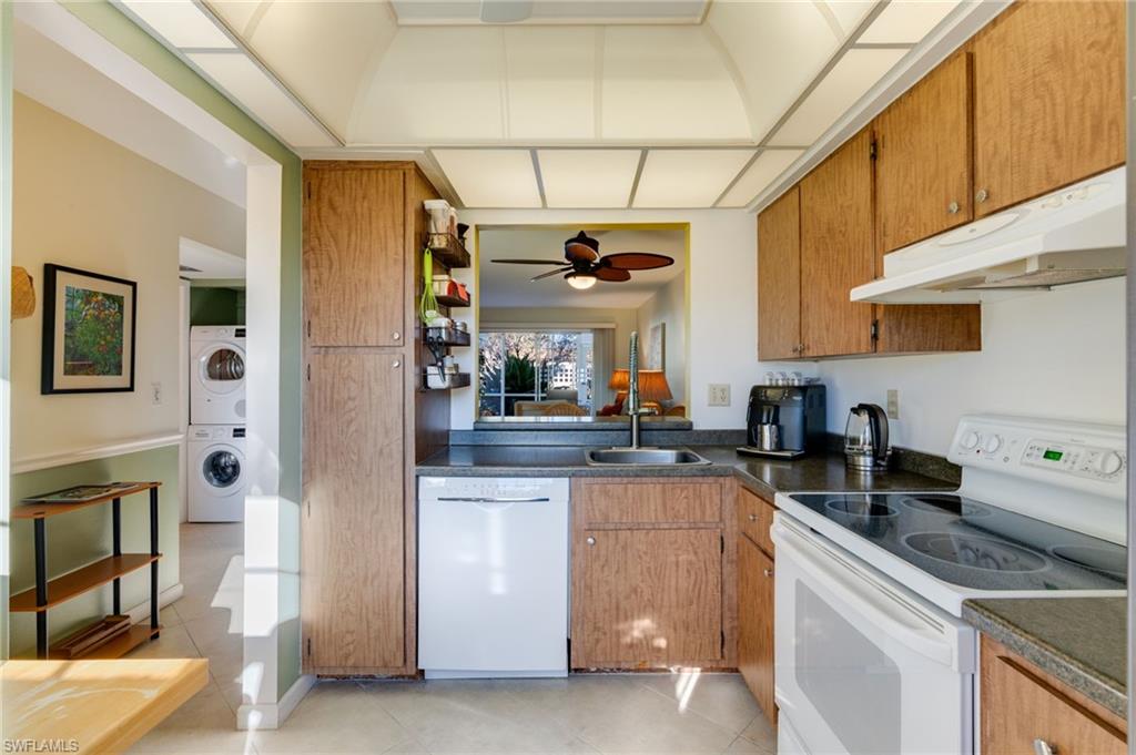 SOUTH POINTE VILLAS CONDO - Residential