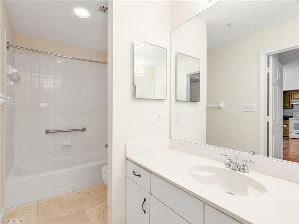 ARBOR TRACE - Residential