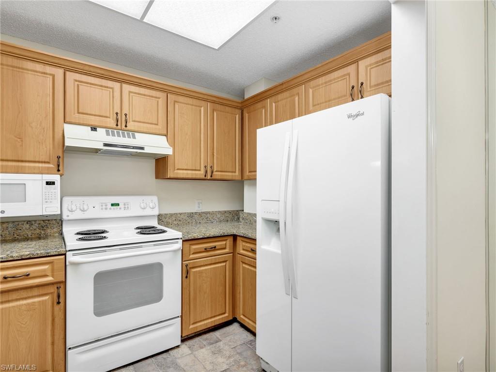 ARBOR TRACE - Residential