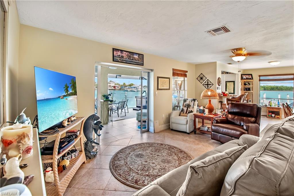 ISLES OF CAPRI - Residential