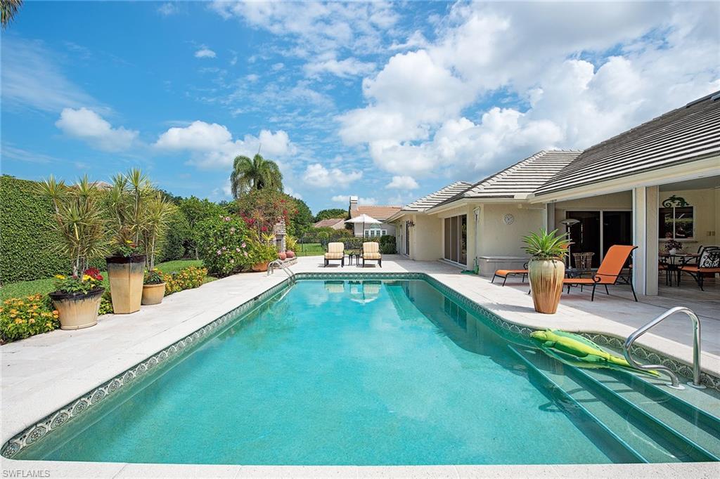 PELICAN BAY WOODS - Residential