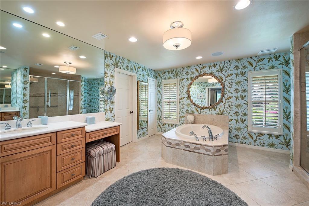 PELICAN BAY WOODS - Residential