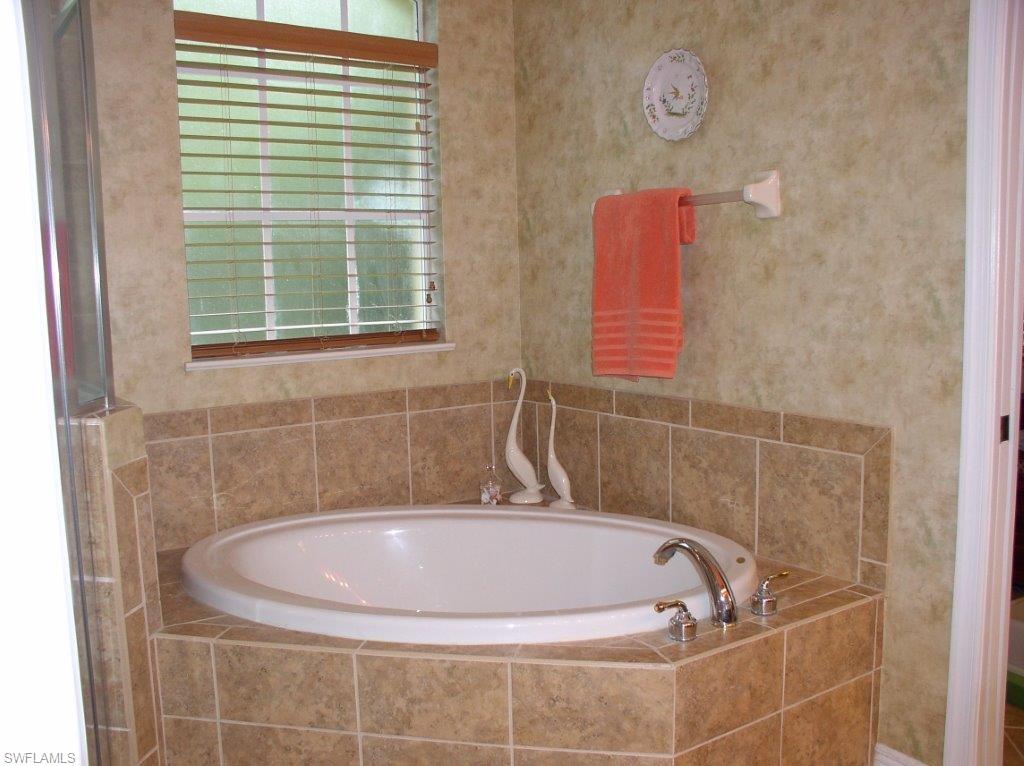 BELL TOWER PARK - Residential