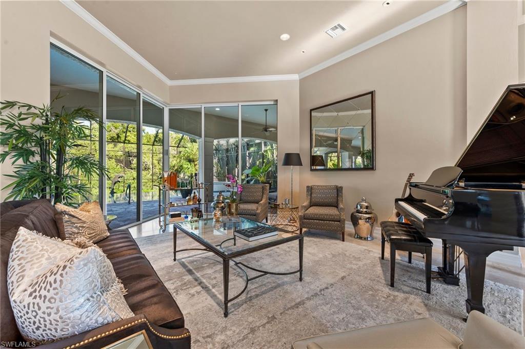 BAY WOODS - Residential