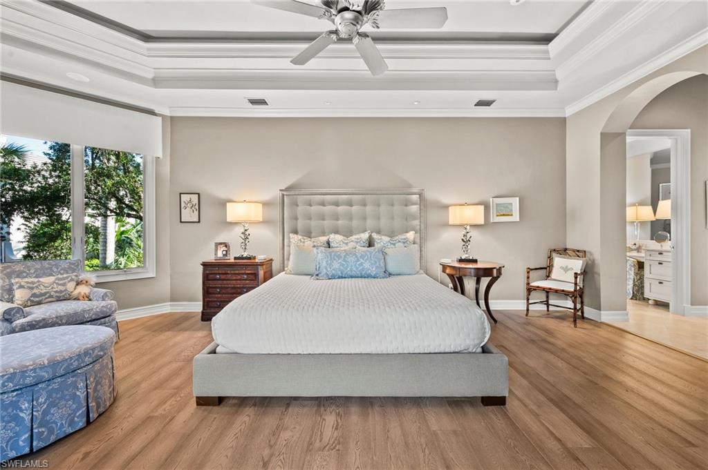 BAY WOODS - Residential