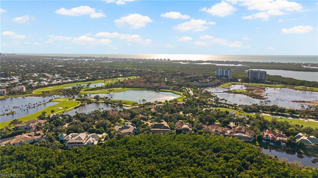 BAY WOODS - Residential