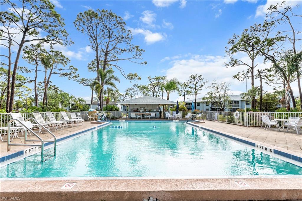 FOXMOOR CONDO II - Residential