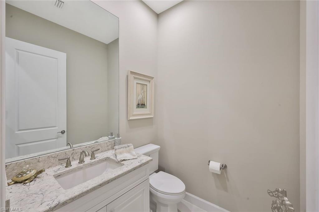 ESPLANADE LAKE CLUB - Residential