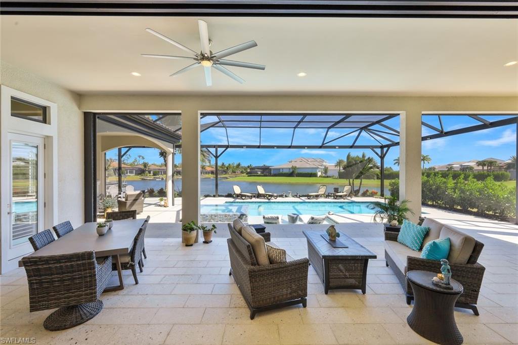 ESPLANADE LAKE CLUB - Residential