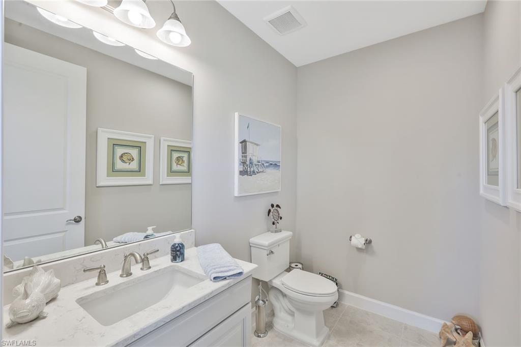 ESPLANADE LAKE CLUB - Residential