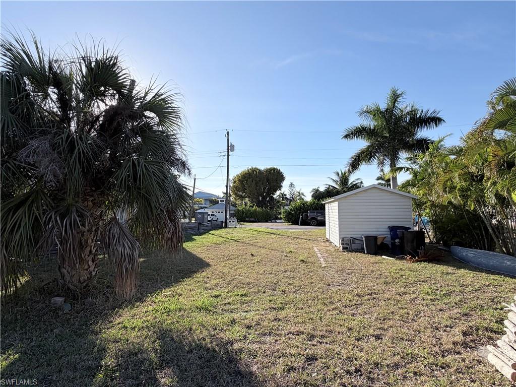 BONITA SPRINGS - Land