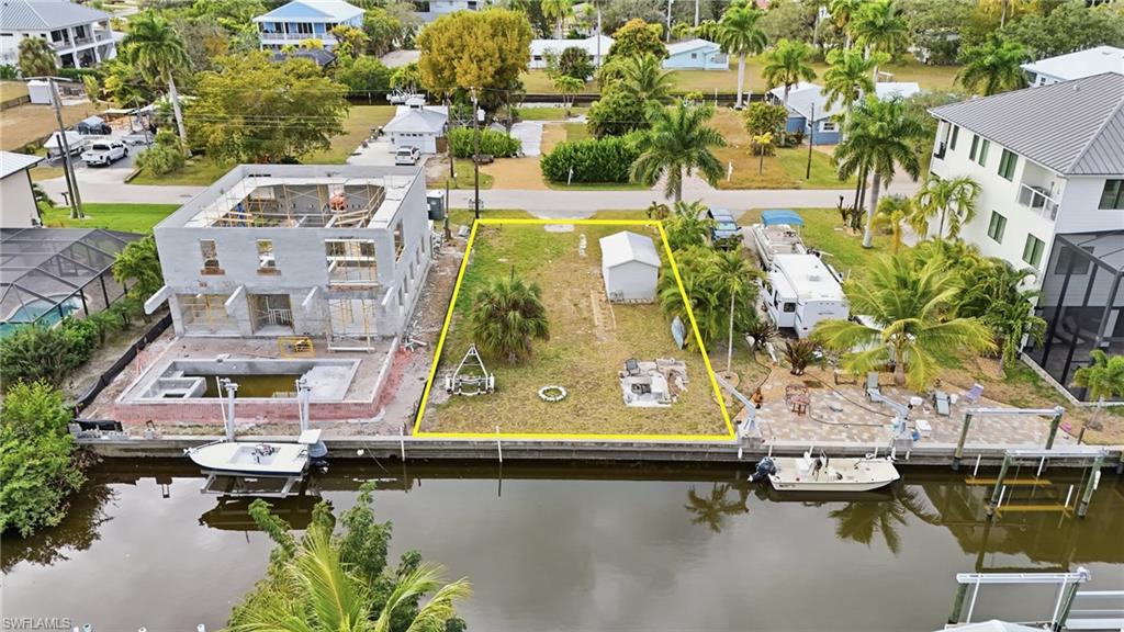 BONITA SPRINGS - Land