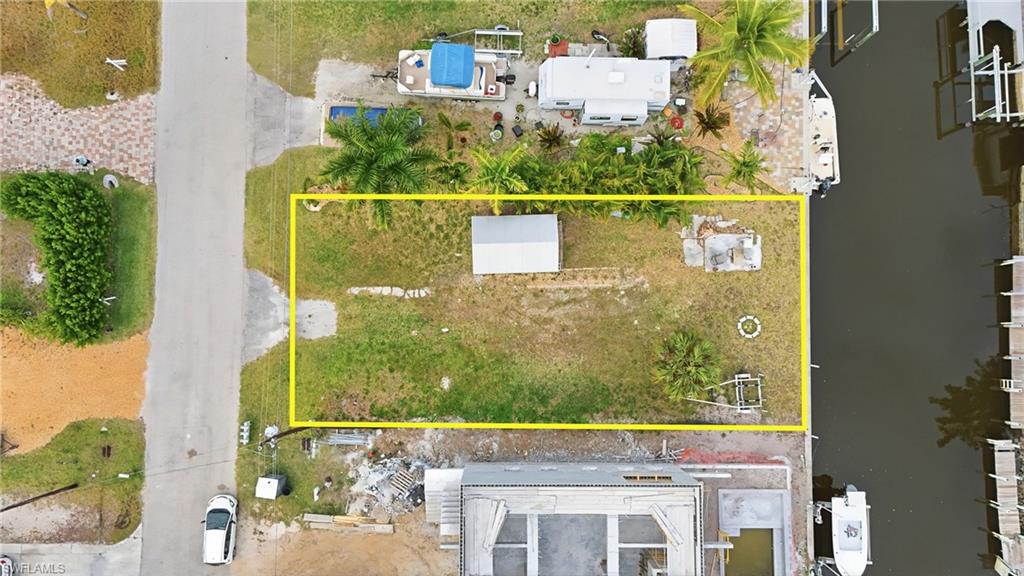 BONITA SPRINGS - Land