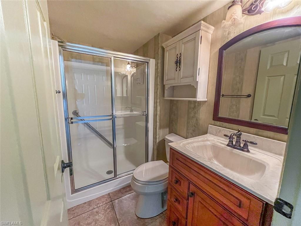 CENTRE COURT CONDO - Residential