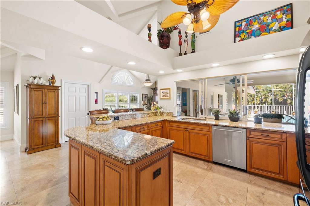 ROYAL HARBOR - Residential