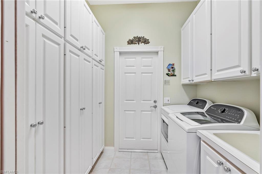 VILLAGE WALK - Residential