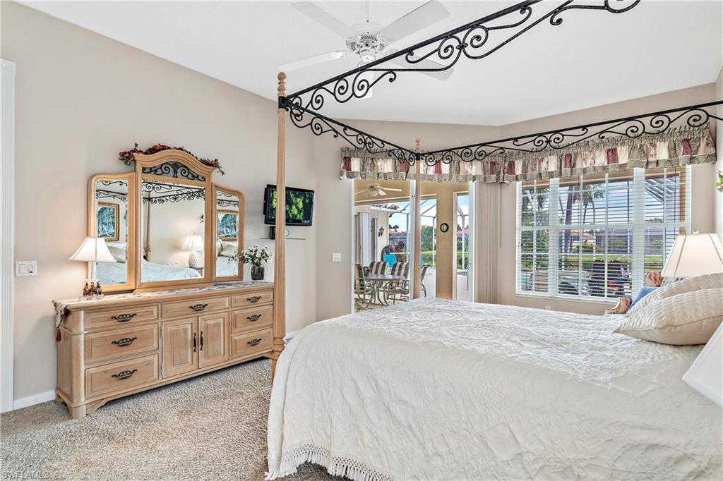 VILLAGE WALK - Residential