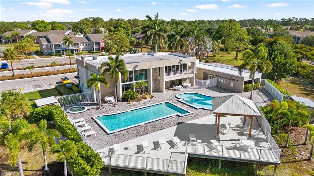 GRANADA LAKES - Residential