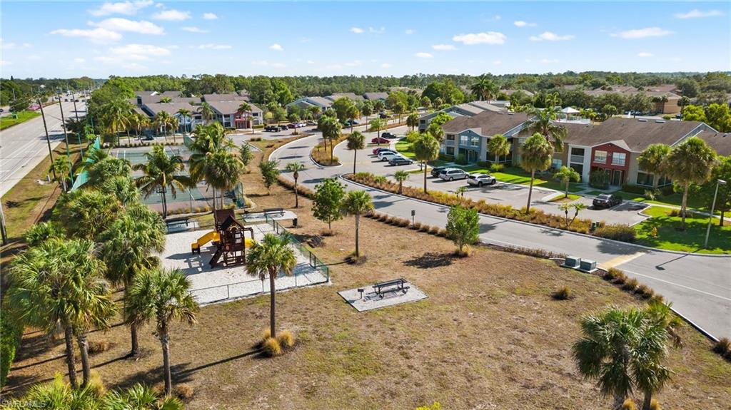 GRANADA LAKES - Residential