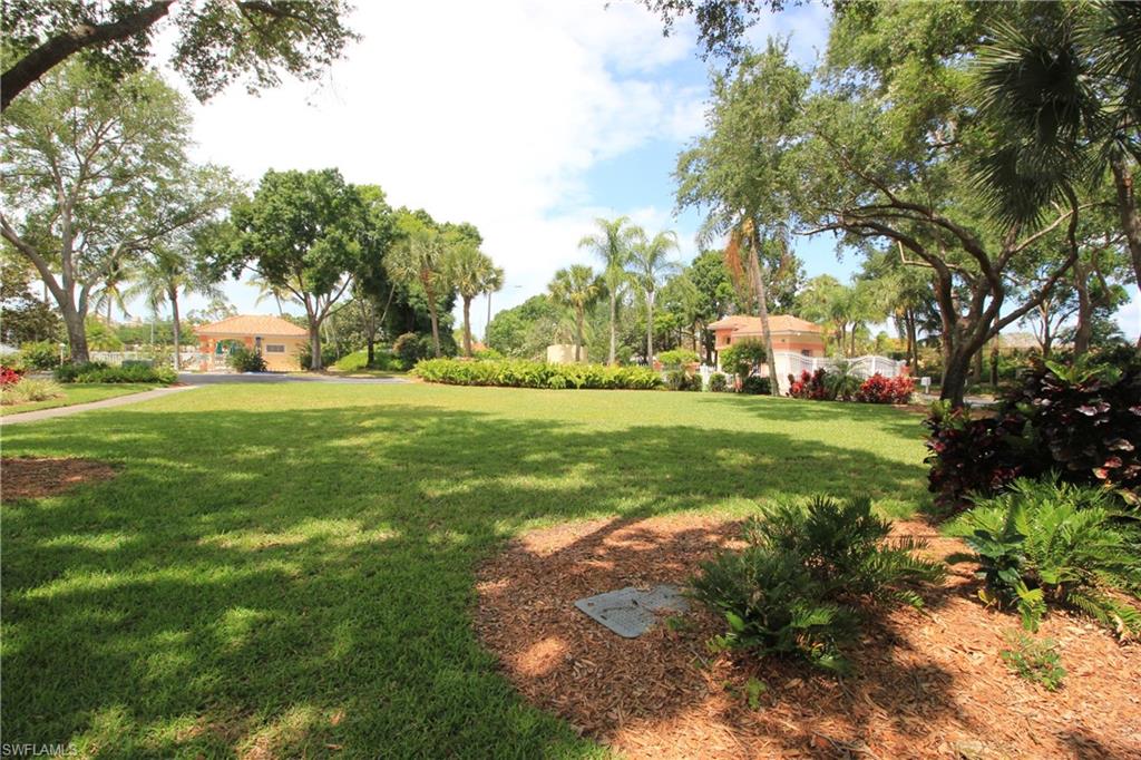 PIPERS GROVE - Residential