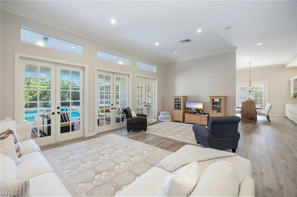 8137 Ronda CT