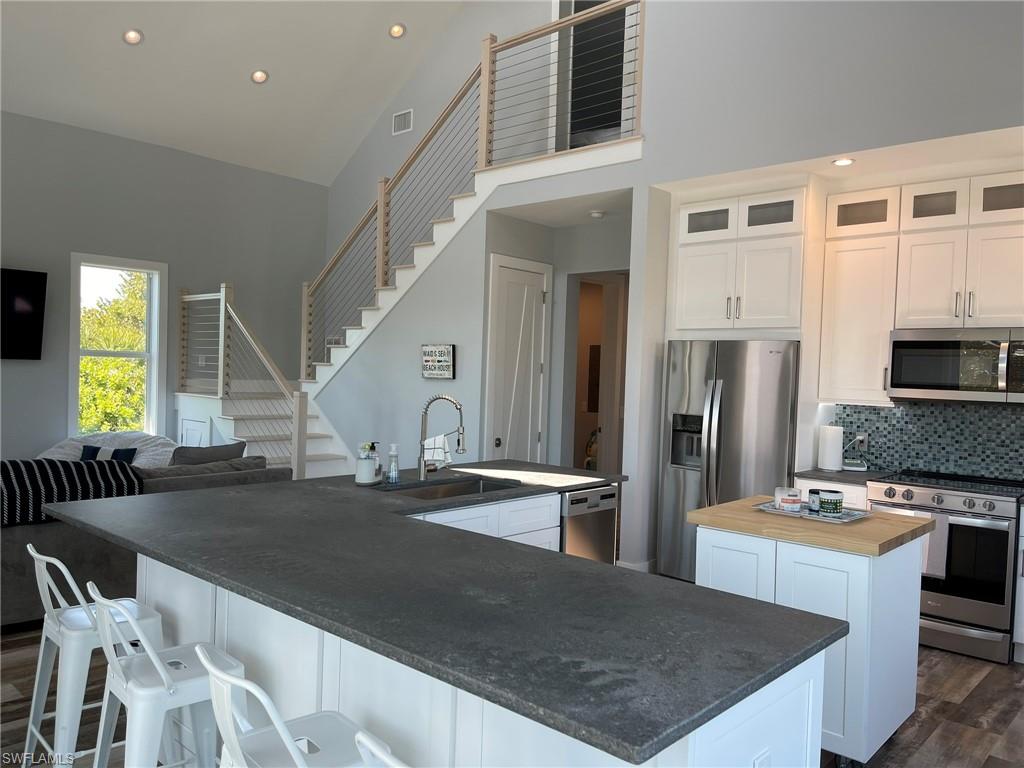 NORTH CAPTIVA DUNES - Residential