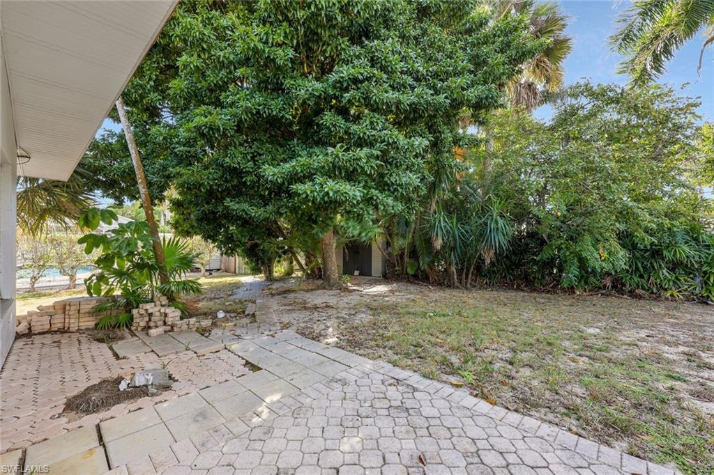 BONITA SHORES - Residential