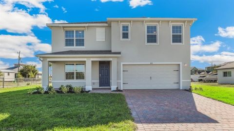 909 NE 1st PL CAPE CORAL FL 33909