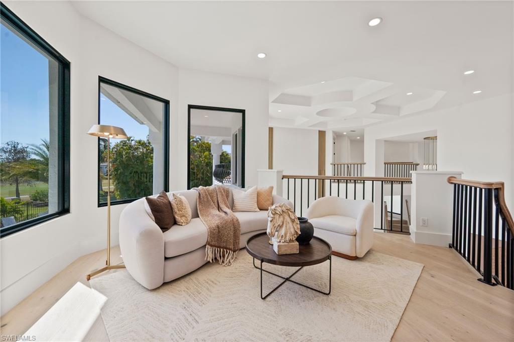 QUAIL WEST - Residential