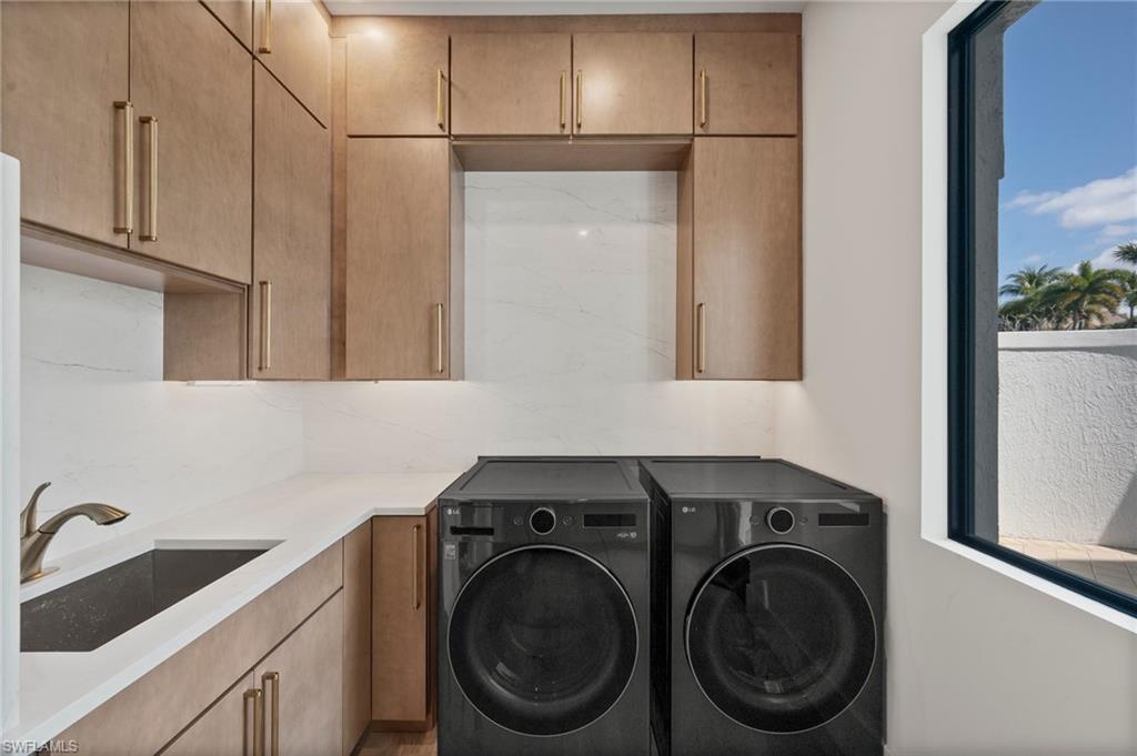 QUAIL WEST - Residential