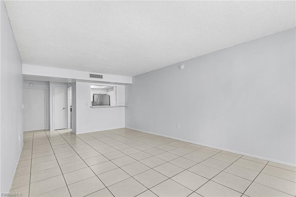 WINDSOR WEST - Residential