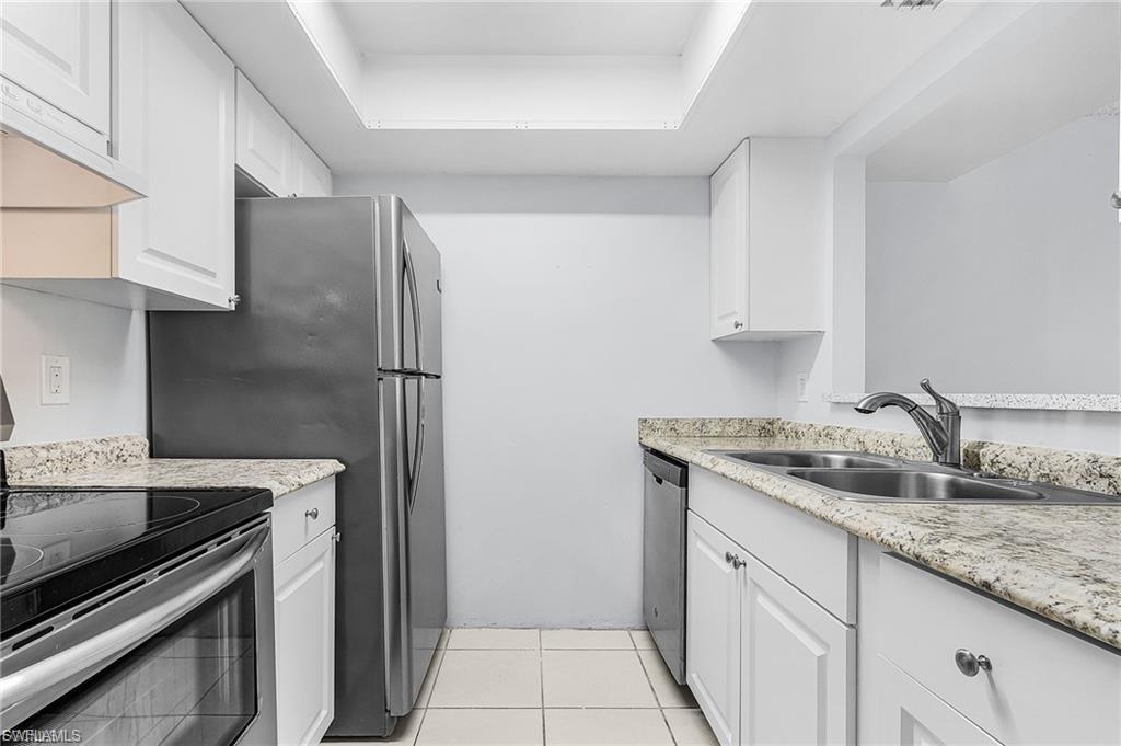 WINDSOR WEST - Residential