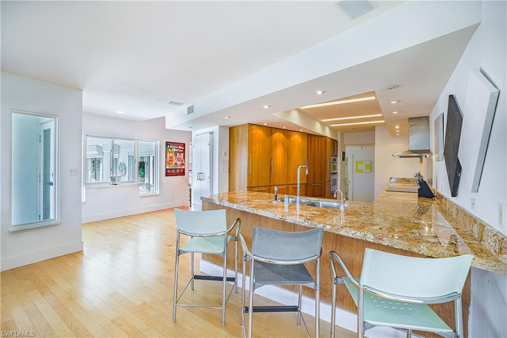 PARK SHORE - Residential