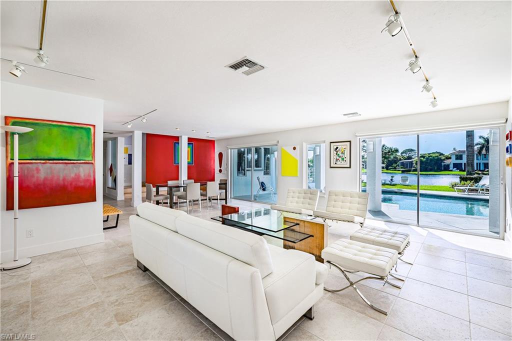 PARK SHORE - Residential