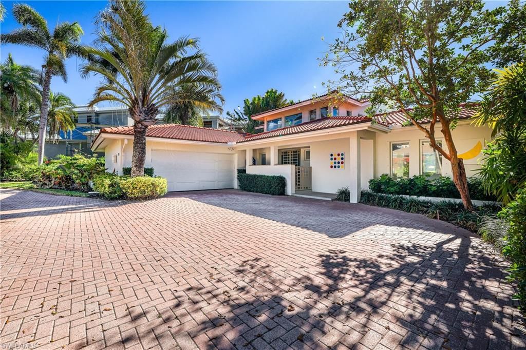 Photo of 536 Turtle Hatch RD, NAPLES, FL 34103 (MLS # 226001583)