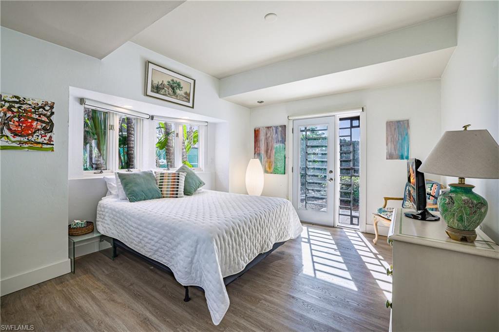 PARK SHORE - Residential