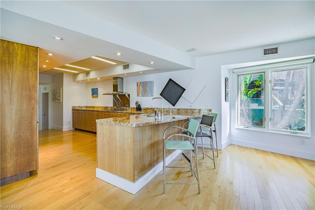 PARK SHORE - Residential