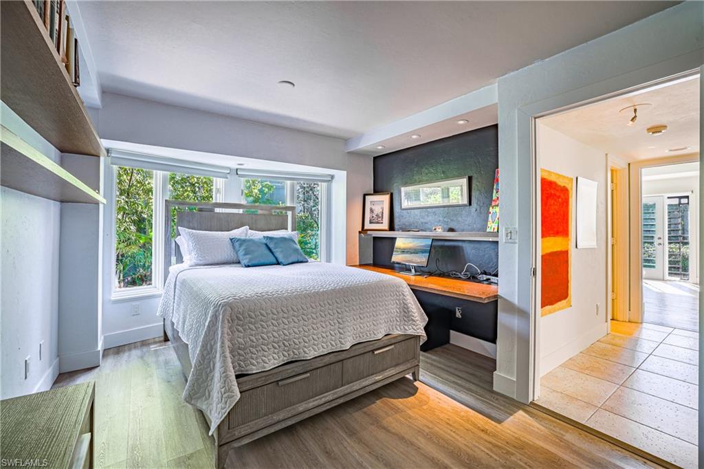 PARK SHORE - Residential