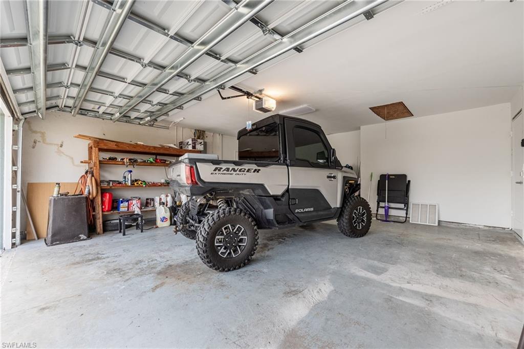 RIVER FOREST ISLAND - Residential