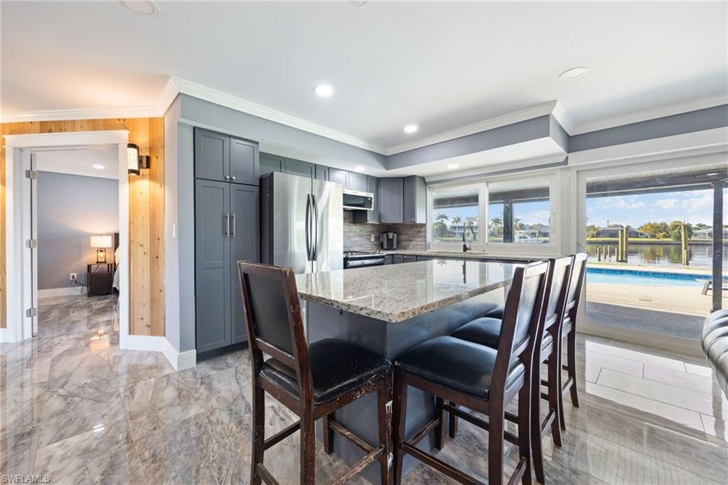 RIVER FOREST ISLAND - Residential