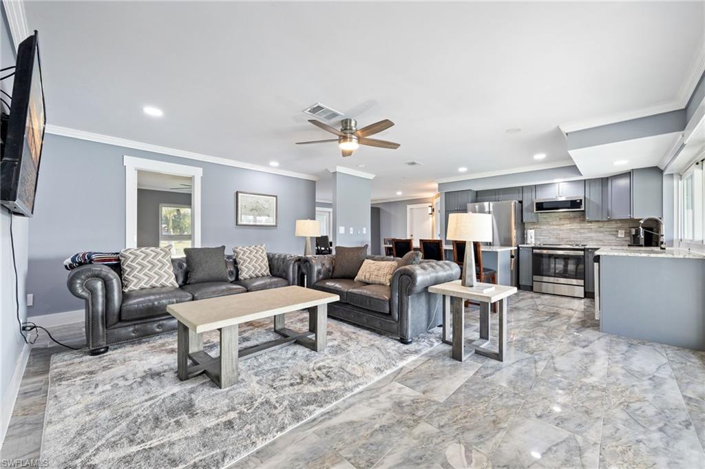 RIVER FOREST ISLAND - Residential