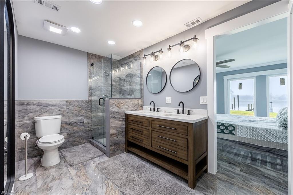 RIVER FOREST ISLAND - Residential