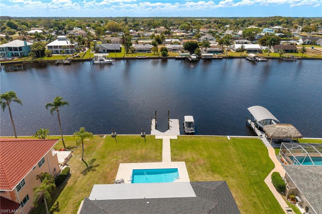 RIVER FOREST ISLAND - Residential