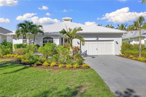 1900 Sandpiper ST NAPLES FL 34102