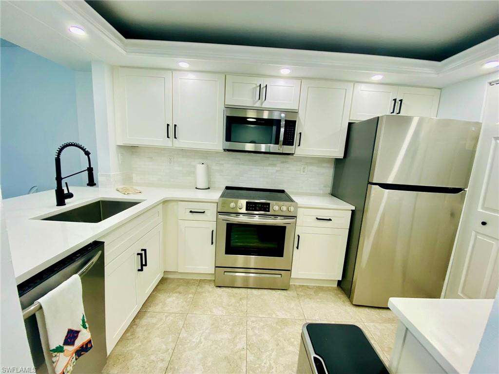 SOUTH SEAS - Residential Lease