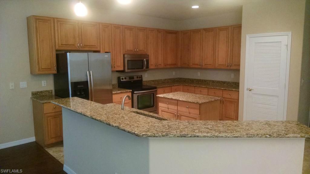 OLYMPIA POINTE - Residential