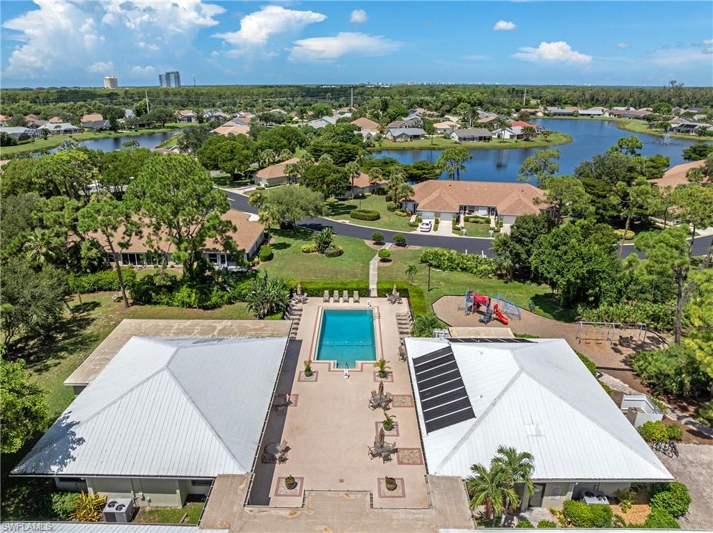 MANORS AT FOUNTAIN LAKES - Residential