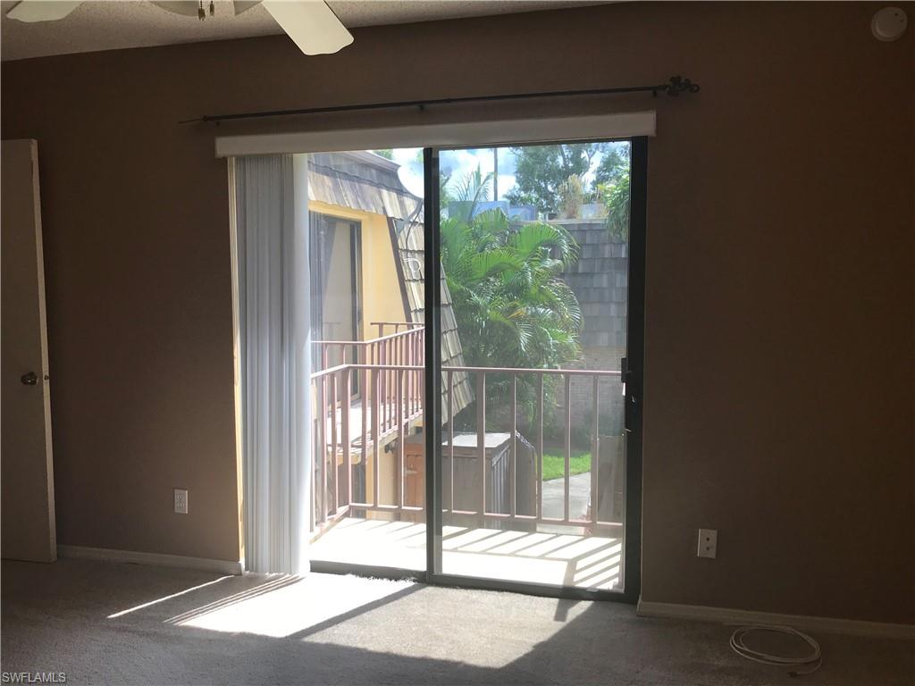 PARKWOODS TOWNHOUSE COMMUNITY - Residential