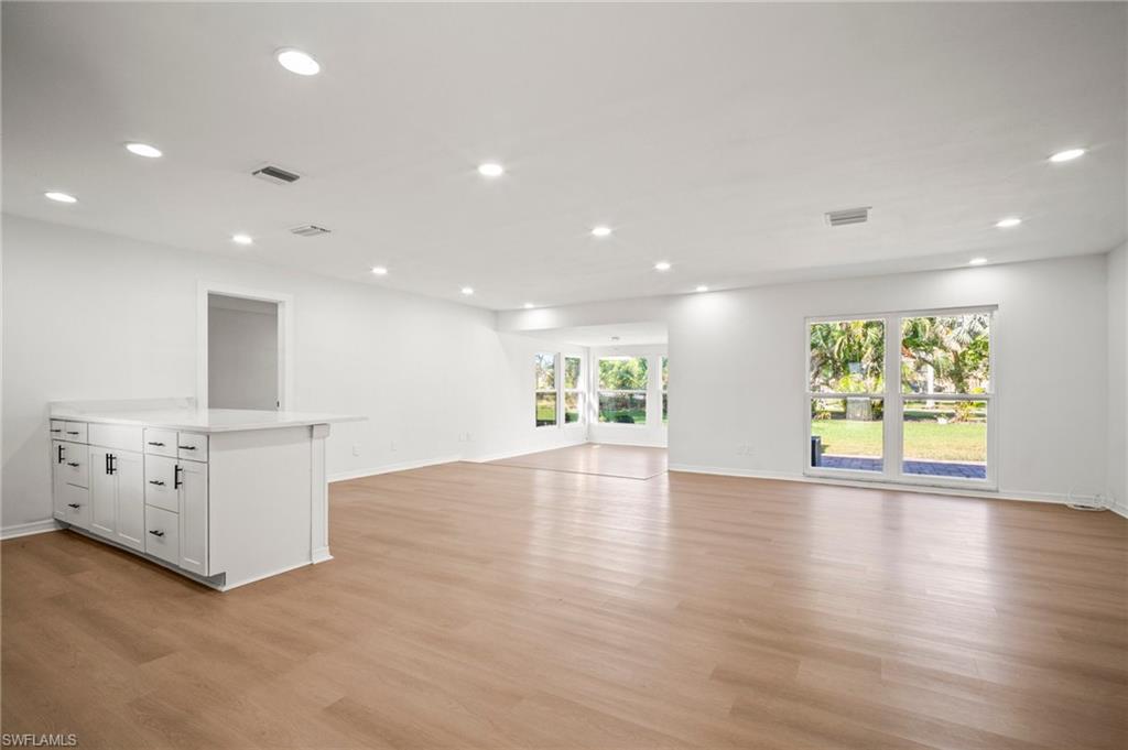 CALOOSA BAYVIEW - Residential Lease