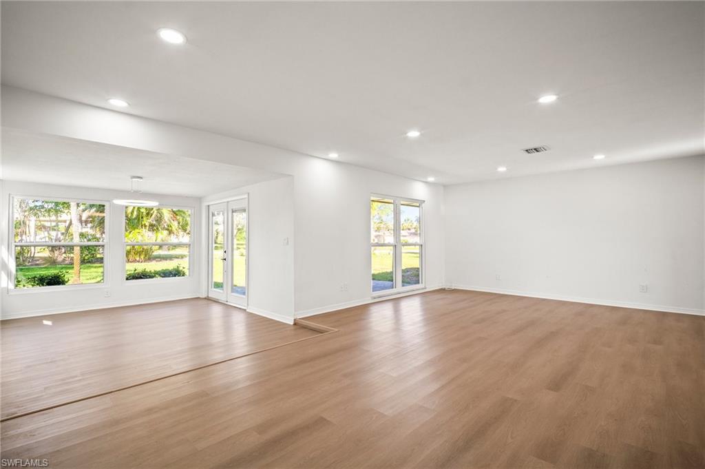 CALOOSA BAYVIEW - Residential Lease